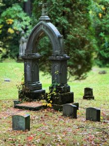 Understanding the Factors Influencing Grave Prices