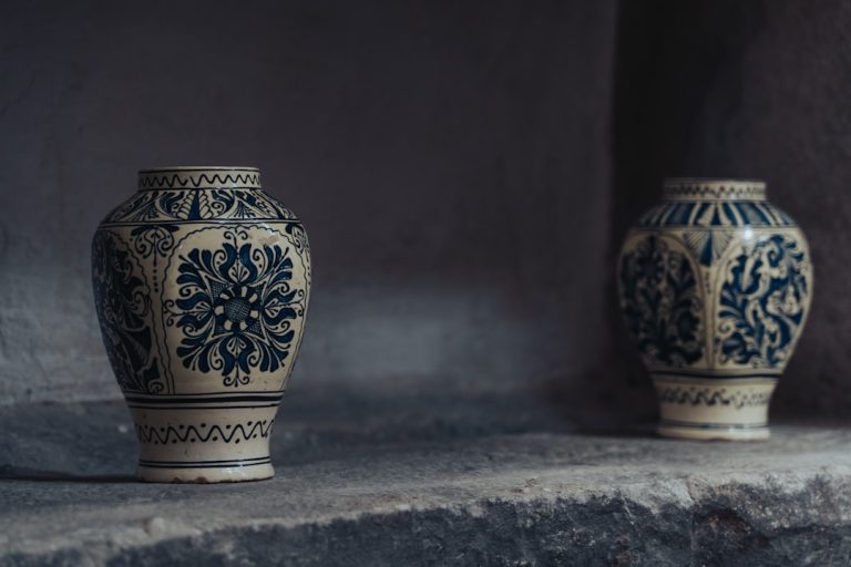 Why Spirit Pieces Urns Are Gaining Popularity in Memorial Services