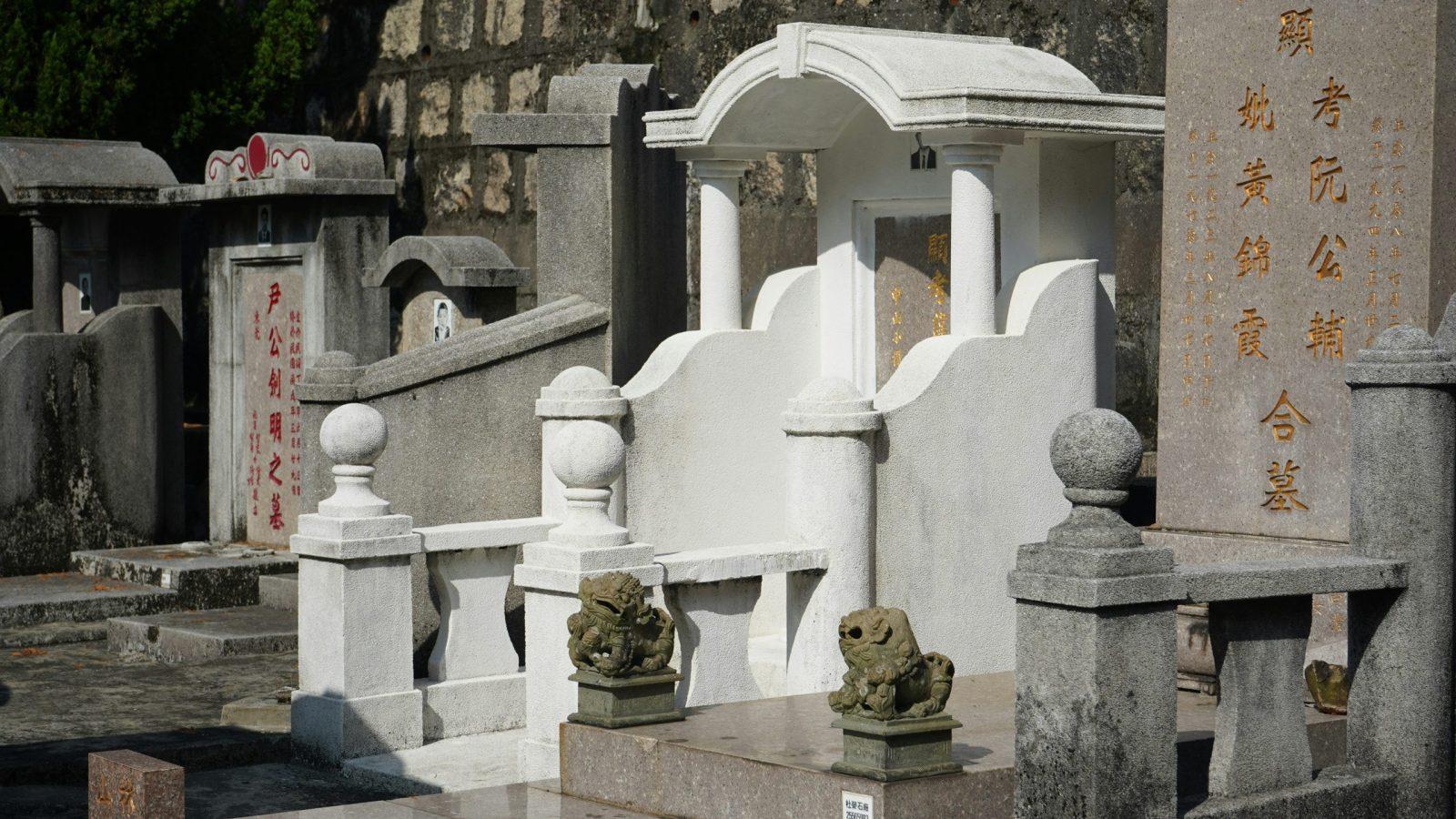 custom headstone price 2026