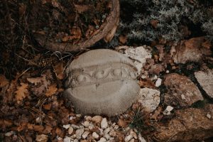 Selecting the Right Grave Urn for Your Loved Ones in 2026